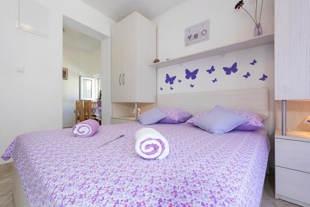 Nona 1 * Hvar Town