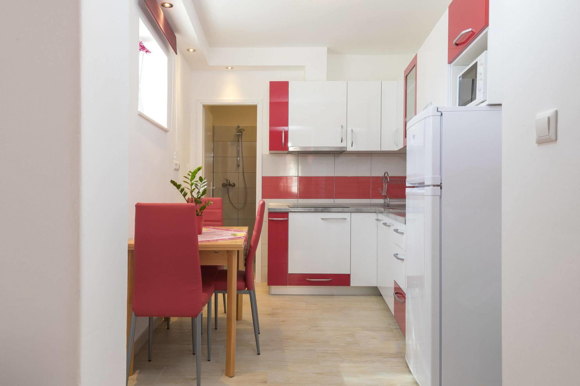 Nona 1 Apartment *