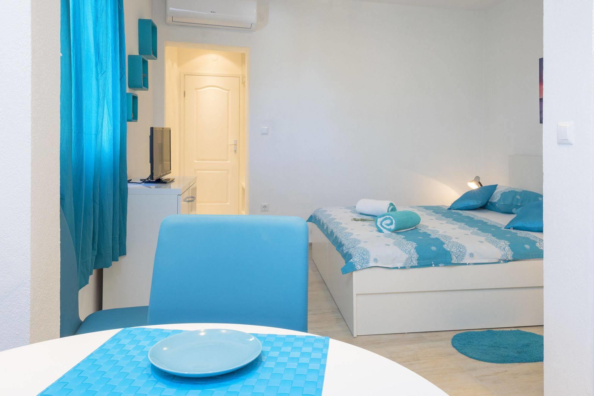 Nona 1 * Hvar Town