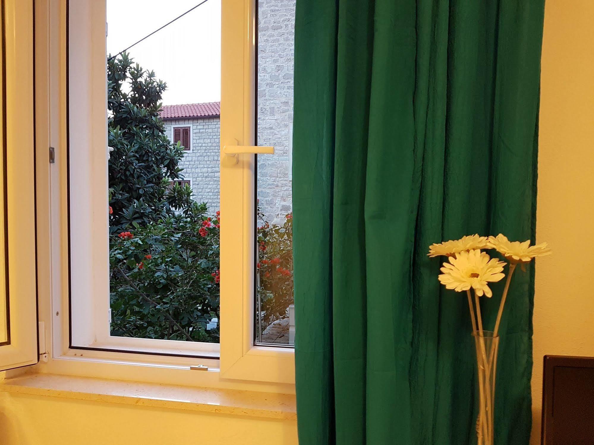 Nona 1 Apartment *